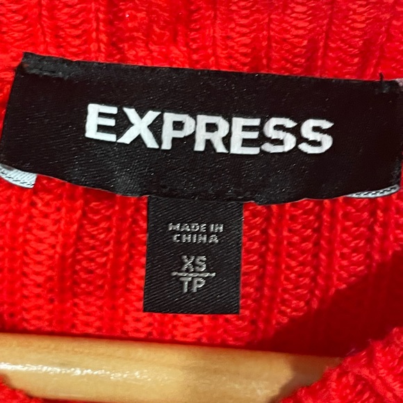 EXPRESS Red Cold Shoulder Ruffle Sleeve Sweater Size XS - Picture 4 of 4